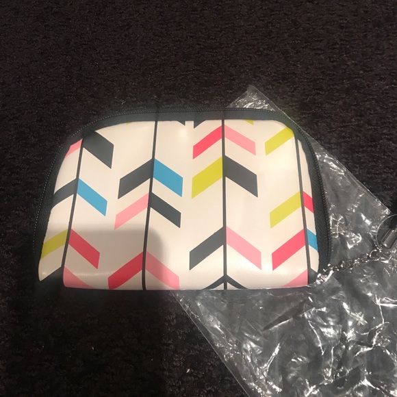 Macy’s Multi-Color TECH Accessory Pouch - Picture 5 of 7